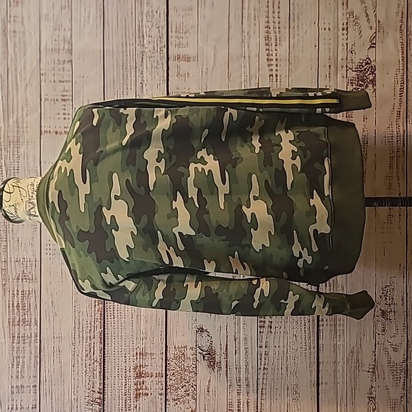 Eddie Bauer cute camo inside butter soft sweatshirt - Picture 5 of 9